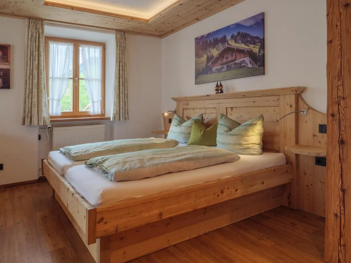 Farm stay Der Anderlbauer Am See Schliersee