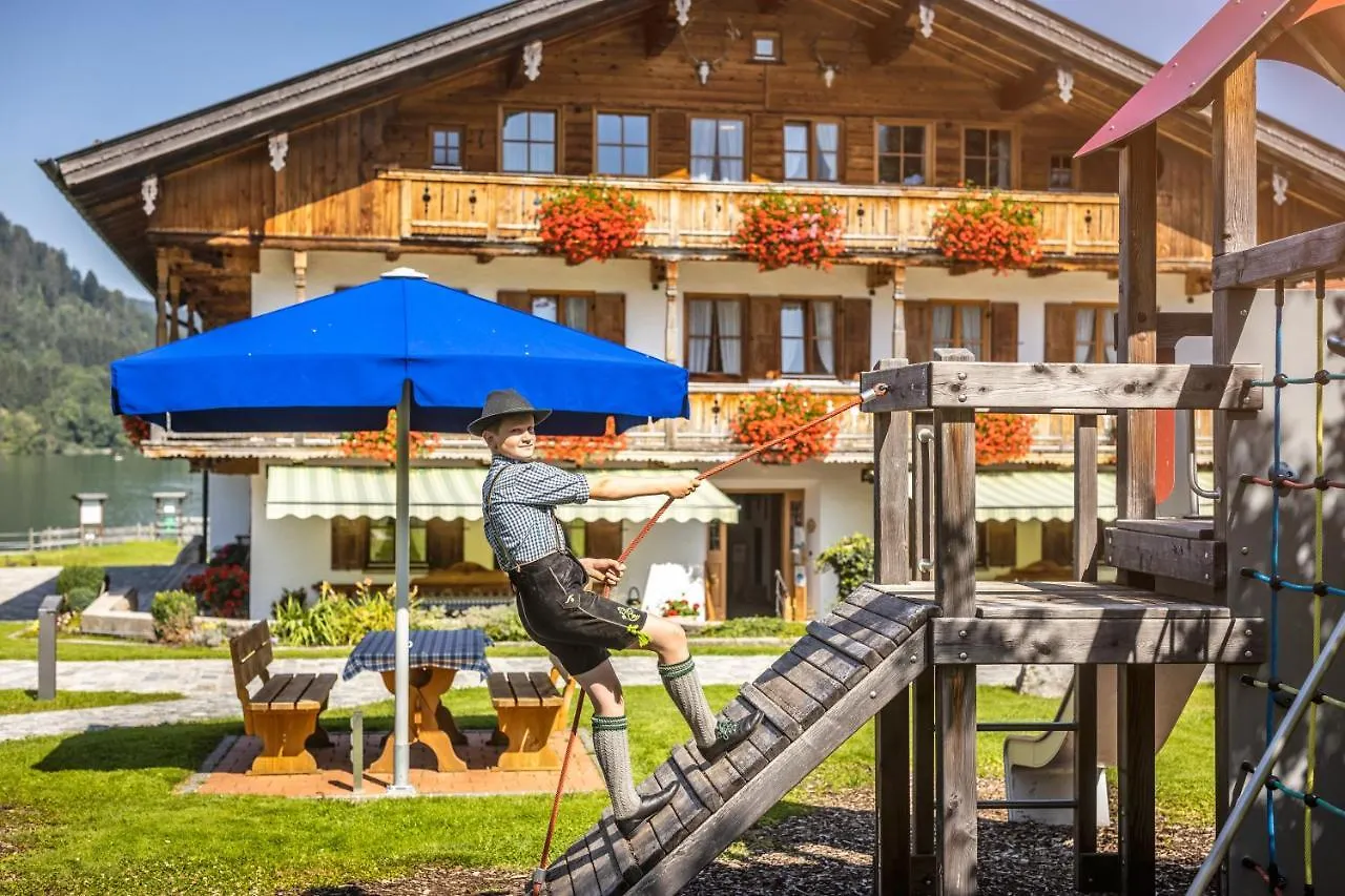 Bauernhof Der Anderlbauer am See Schliersee